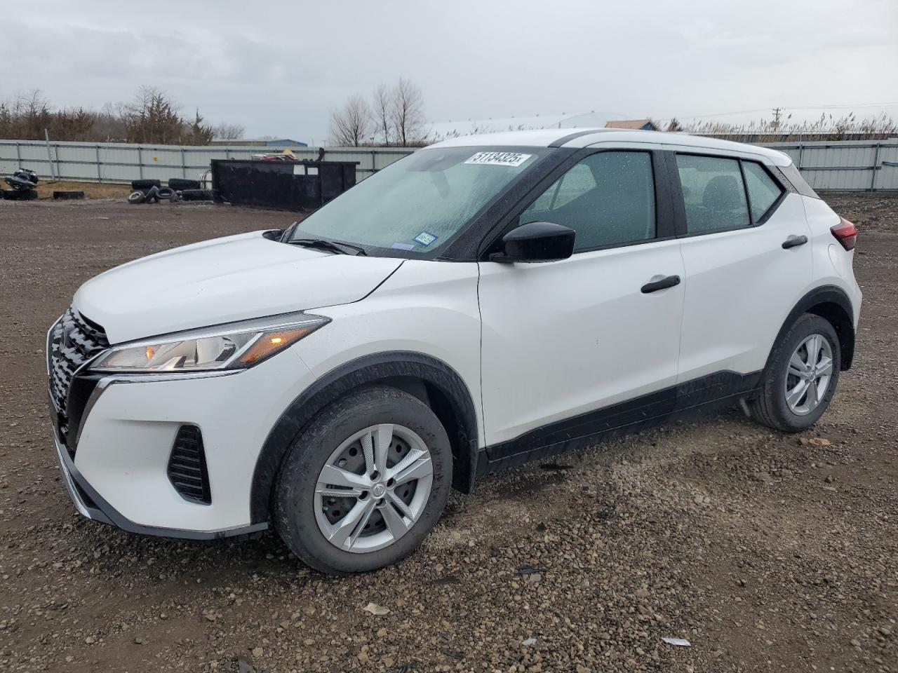 NISSAN KICKS S