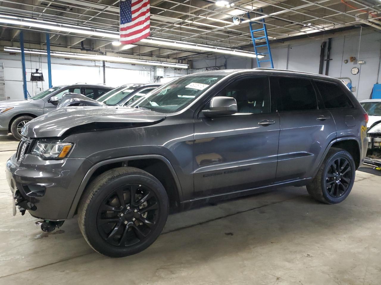 JEEP GRAND CHEROKEE LAREDO