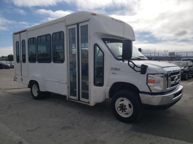 FORD ECONOLINE E350 SUPER DUTY CUTAWAY VAN