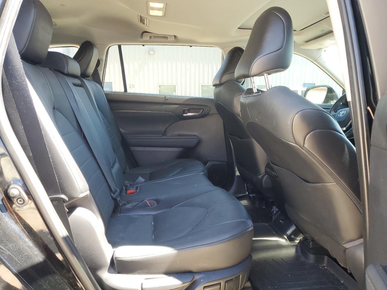 TOYOTA HIGHLANDER XLE