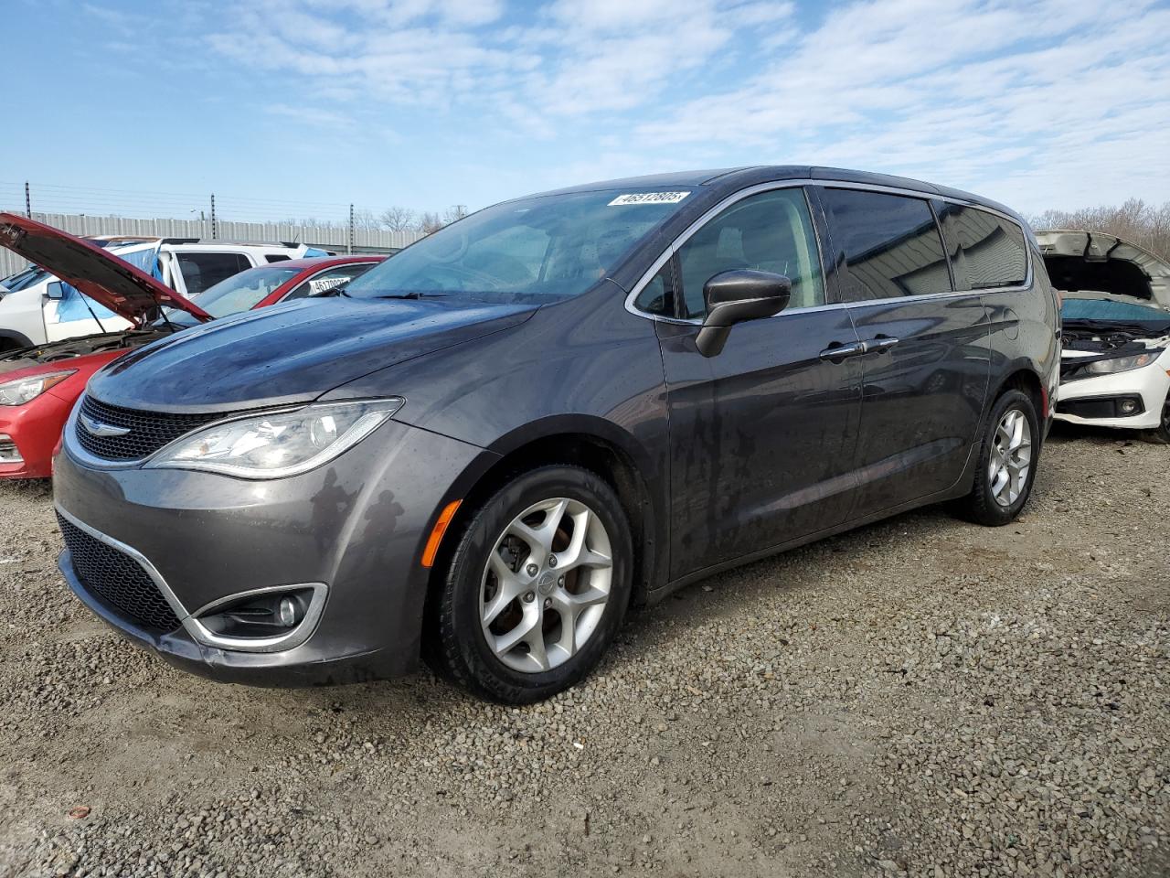 CHRYSLER PACIFICA TOURING PLUS