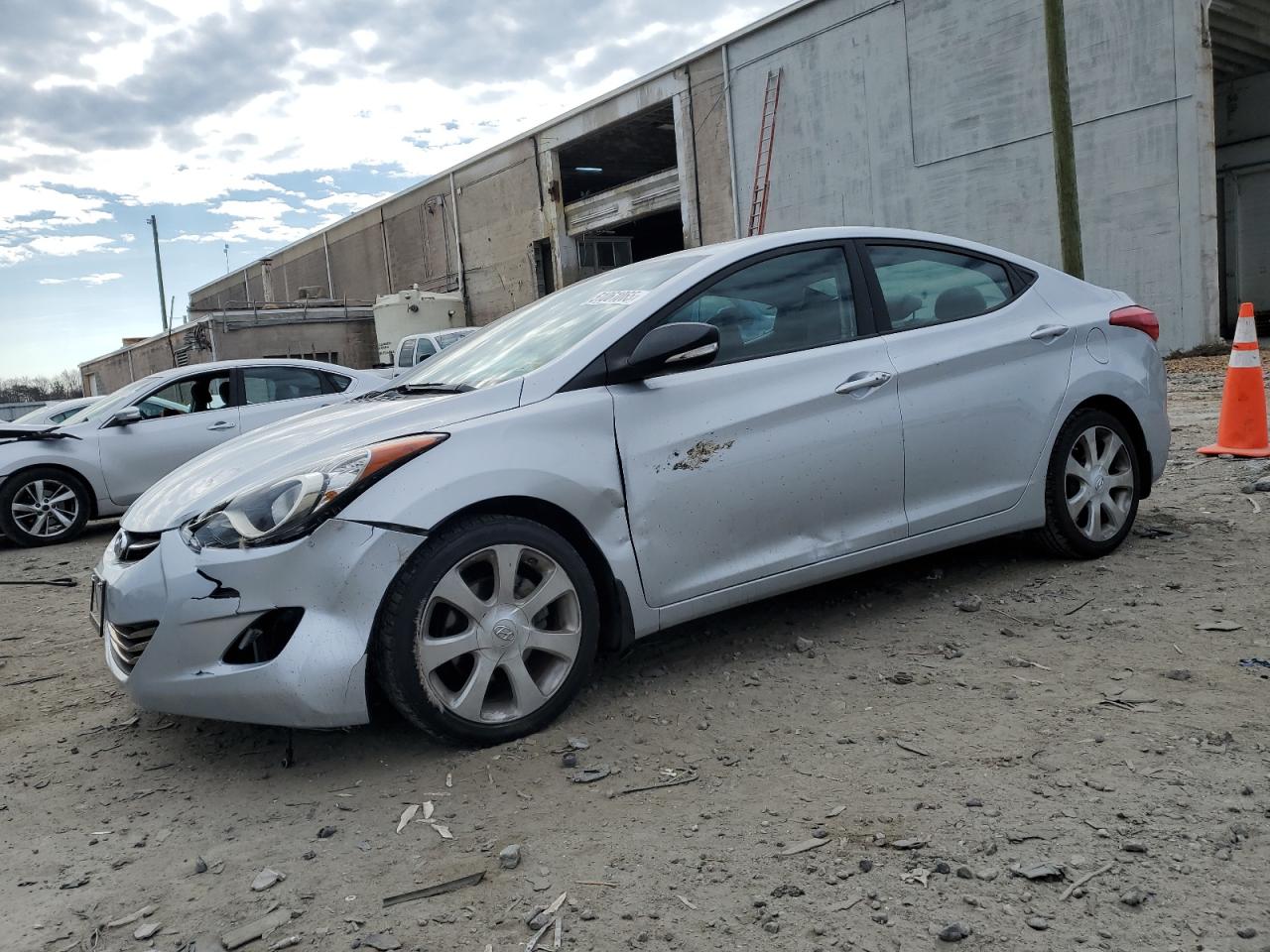 HYUNDAI ELANTRA GLS