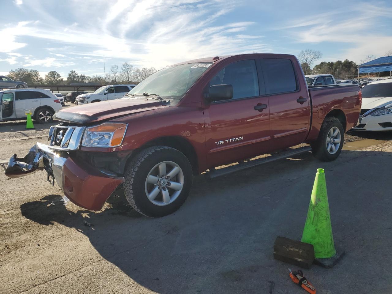 NISSAN TITAN S