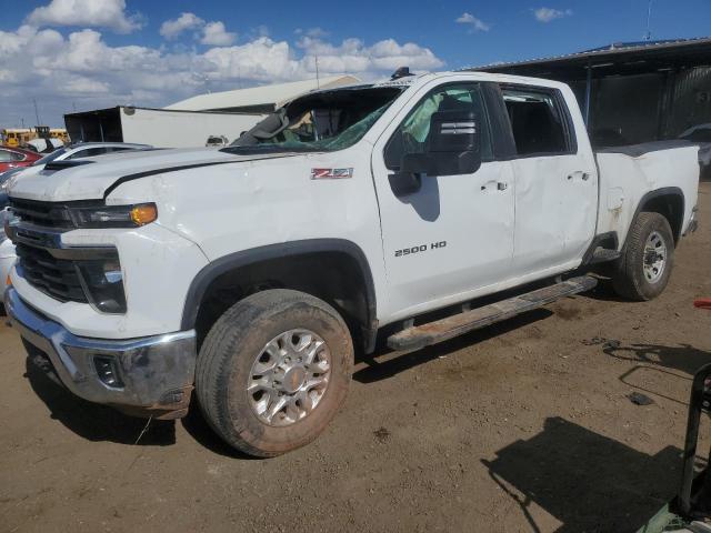 CHEVROLET SILVERADO 2024 white  diesel 1GC1YNEY4RF175239 photo #1