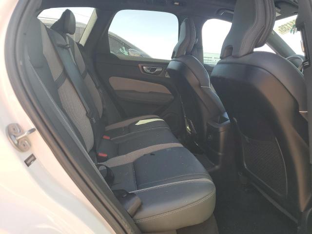2022 VOLVO XC60 T8 RE YV4H60DM7N1058622
