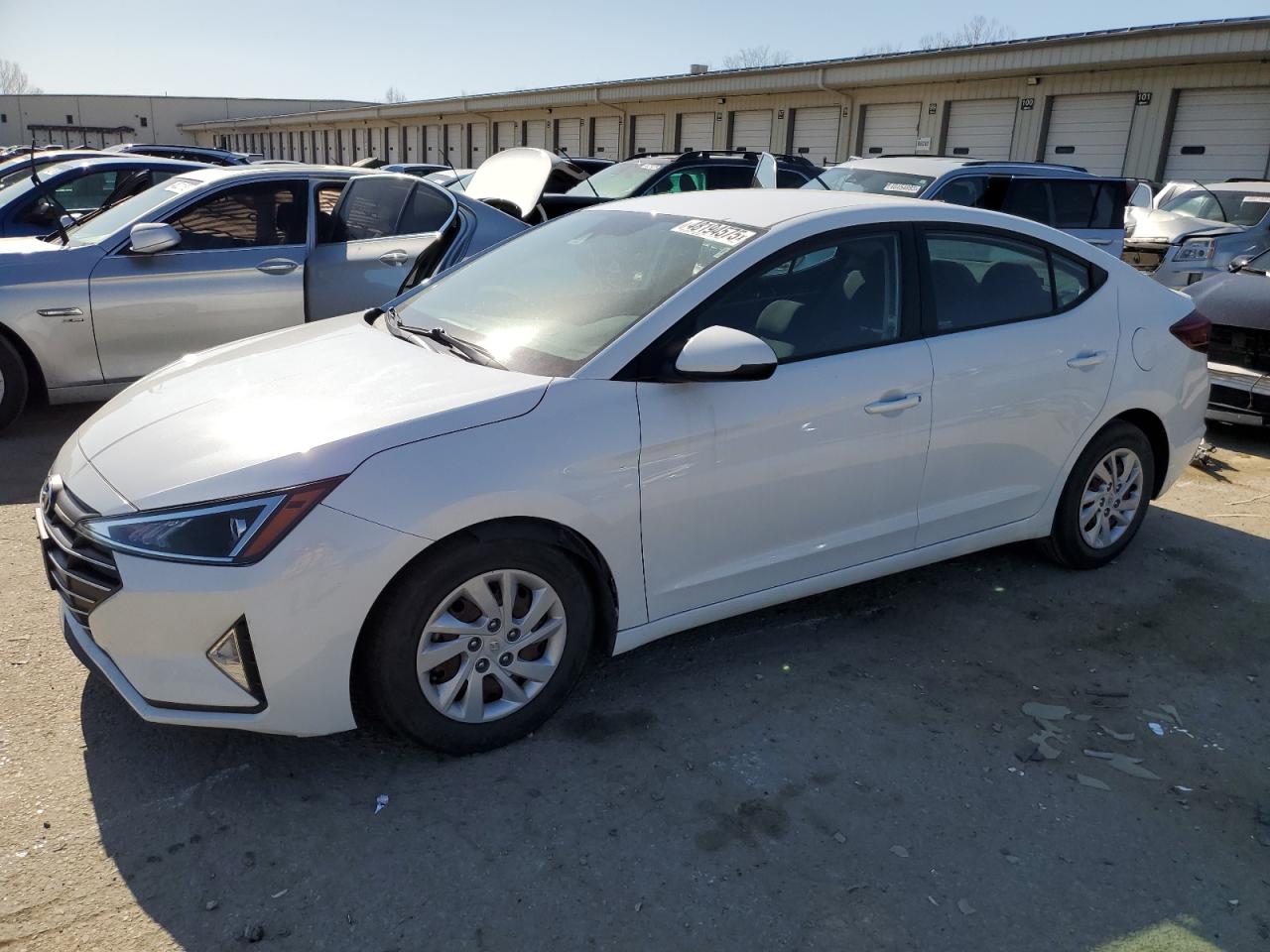 HYUNDAI ELANTRA SE