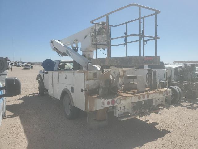 2019 Ford F550 Super Duty white null gas 1FDUF5HY1KDA06081 photo #4