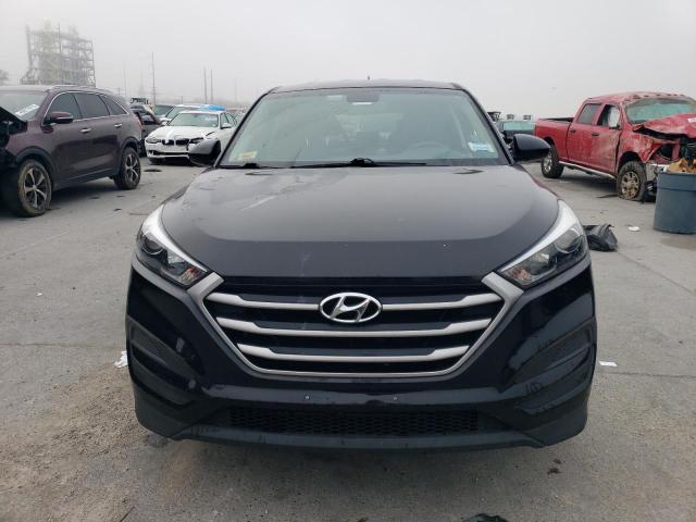 2017 HYUNDAI TUCSON SE - KM8J23A44HU533101