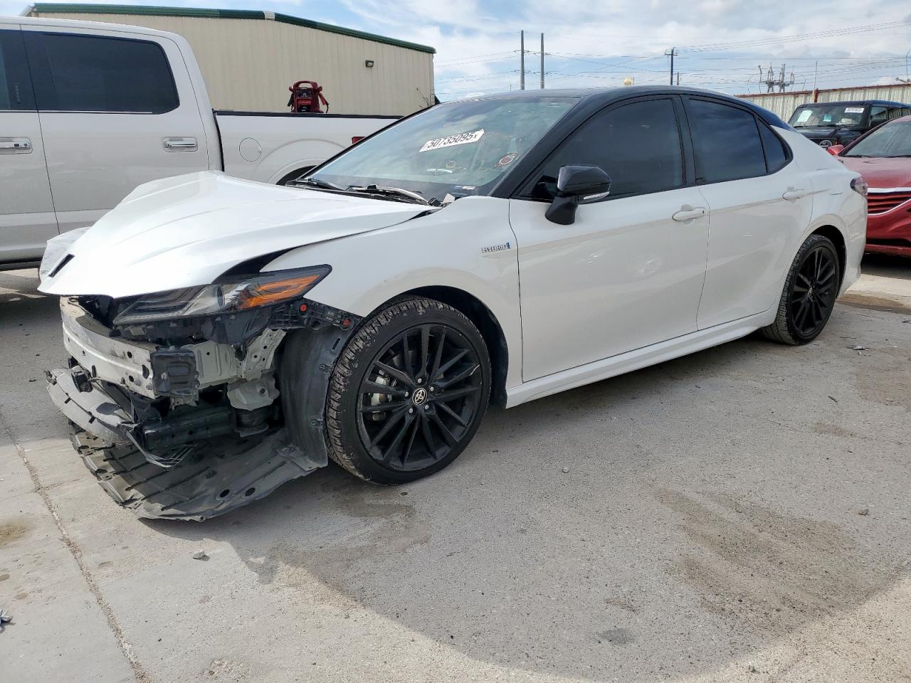 TOYOTA CAMRY XSE