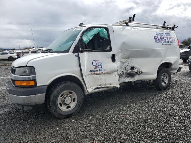 CHEVROLET EXPRESS G2 2019 white  gas 1GCWGAFP2K1331918 photo #1