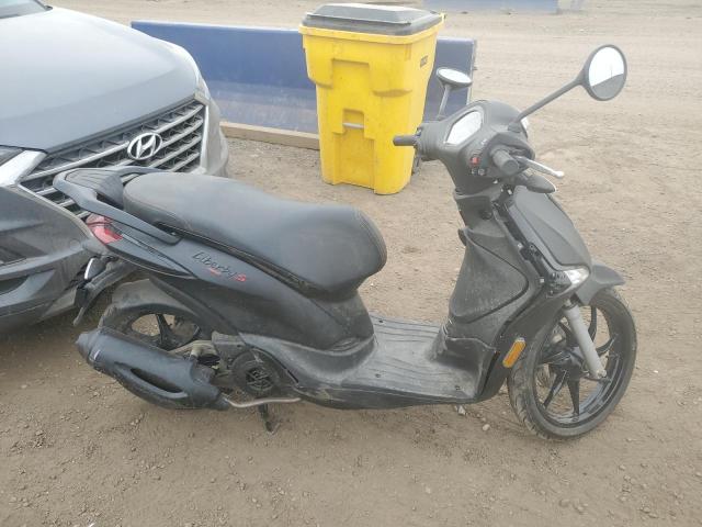 PIAGGIO LIBERTY 15 2023 black  gas ZAPM898G9P7004712 photo #1