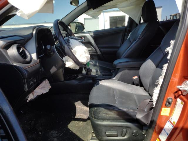 2016 TOYOTA RAV4 SE - JTMJFREV9GJ074047