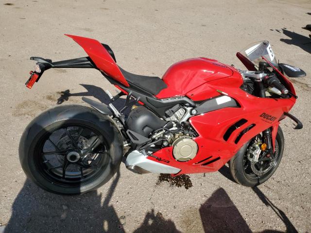 DUCATI PANIGALE V 2024 red  gas ZDMDAGWW8RB011417 photo #1