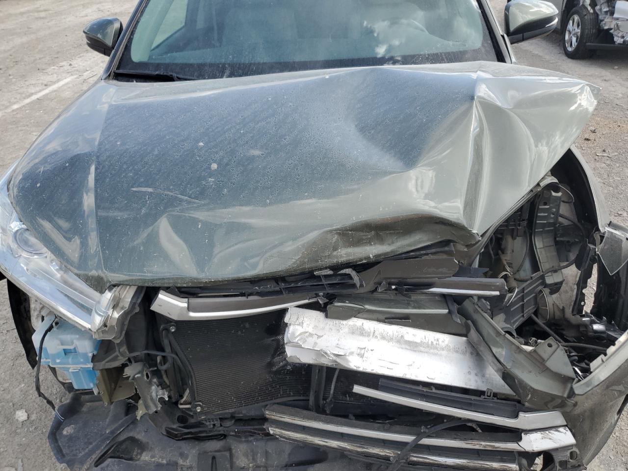 TOYOTA HIGHLANDER SE