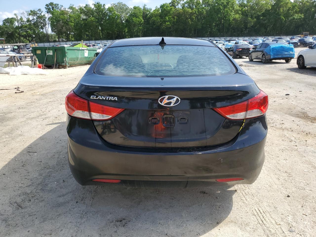 Hyundai Elantra gl 2013