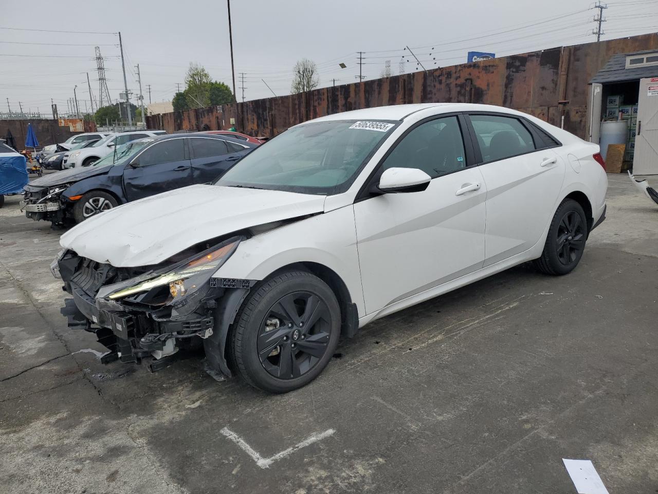 HYUNDAI ELANTRA BLUE