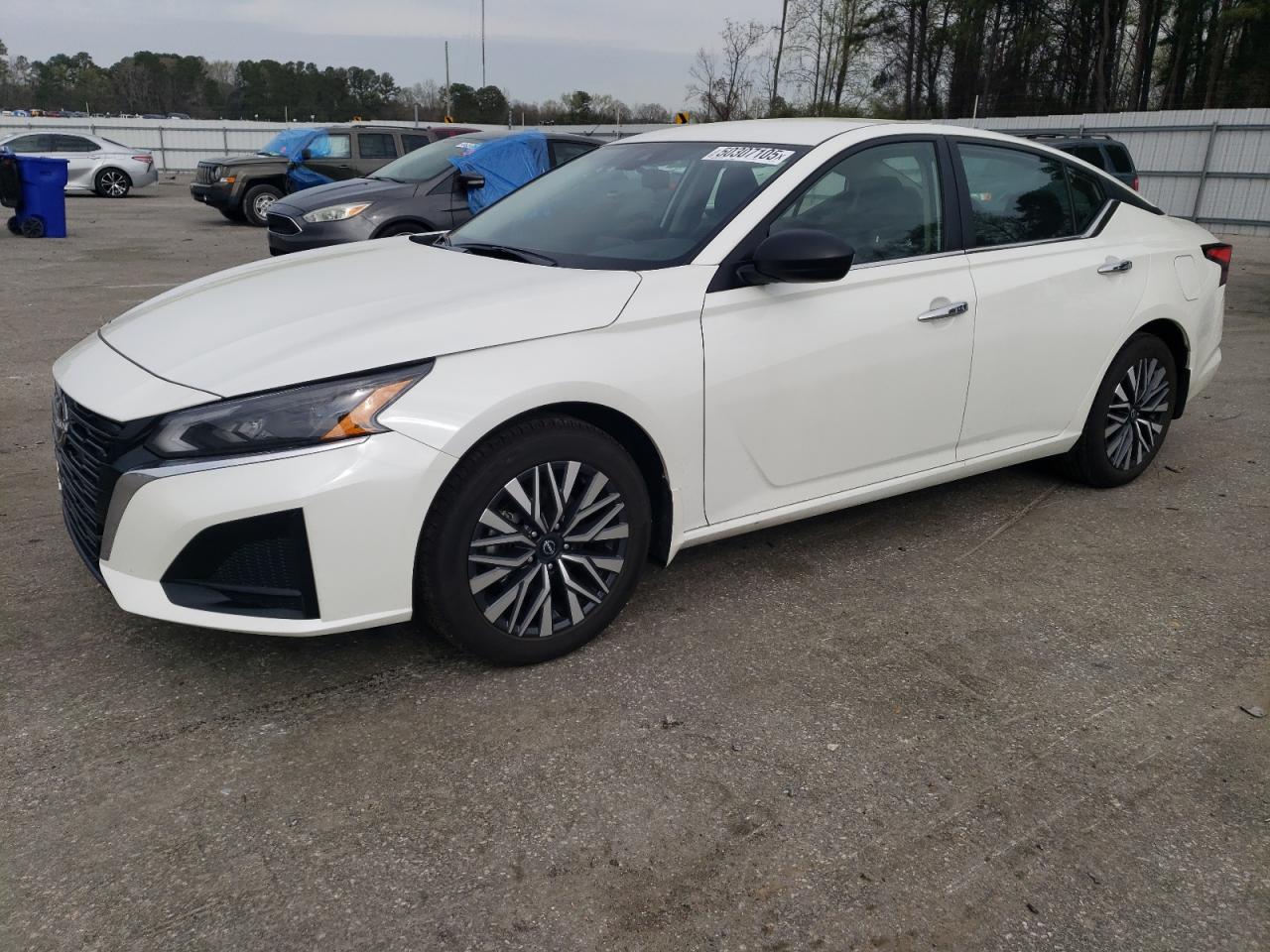 NISSAN ALTIMA SV