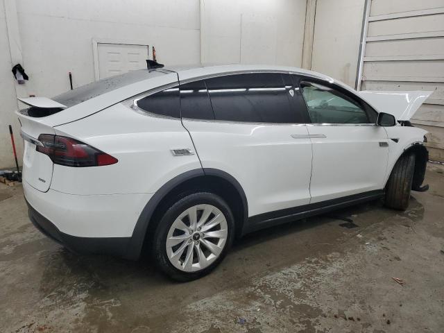 2018 TESLA MODEL X 5YJXCBE26JF087675