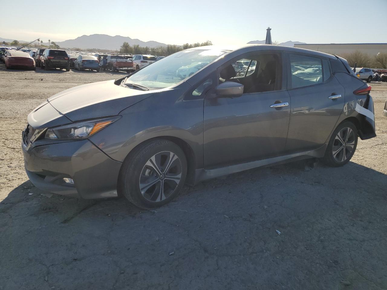 NISSAN LEAF SV