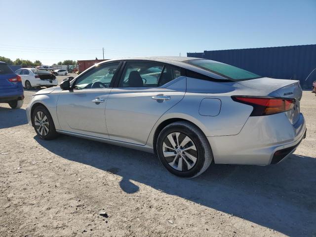 Vin: 1n4bl4bv1rn340652, lot: 49829435, nissan altima s 20242