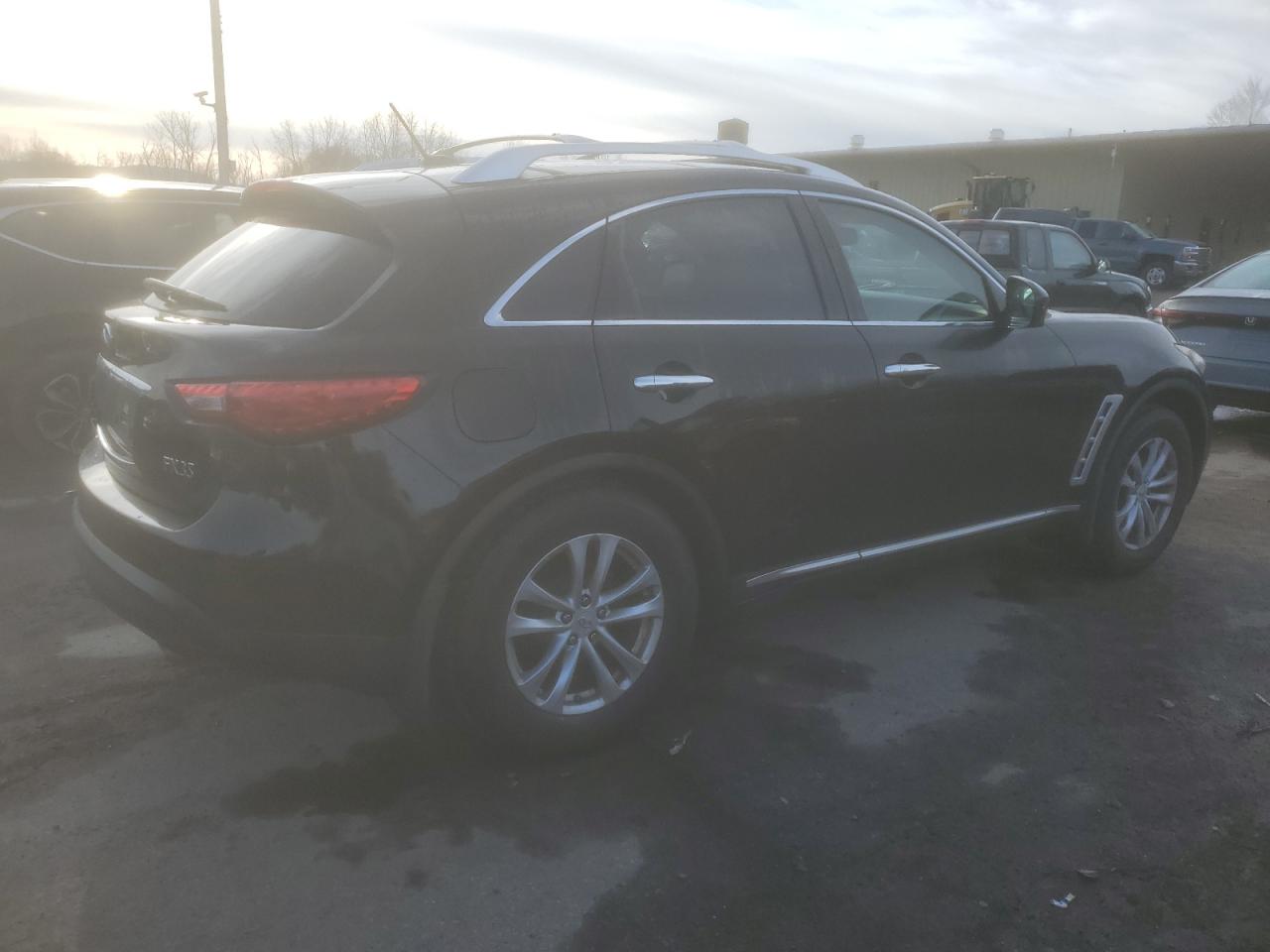 INFINITI FX35