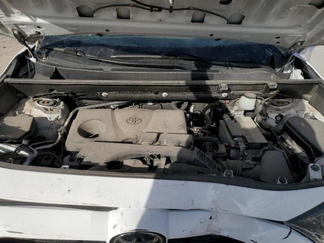 2019 TOYOTA RAV4 LE - JTMH1RFV2KD516492