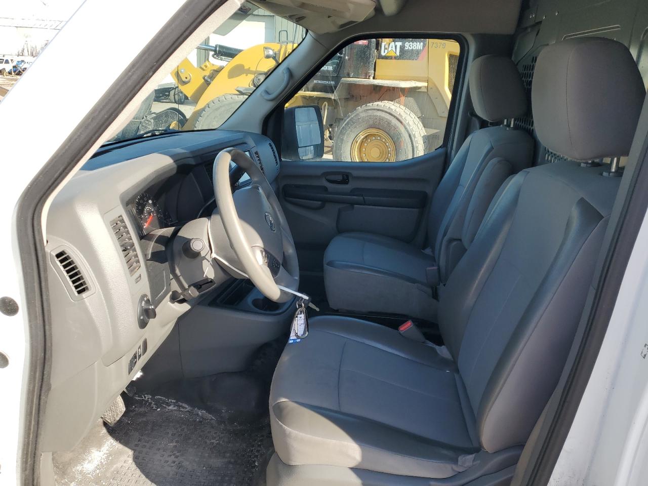 NISSAN NV2500 2500 S