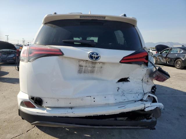2018 TOYOTA RAV4 HV LE JTMRJREV8JD228187