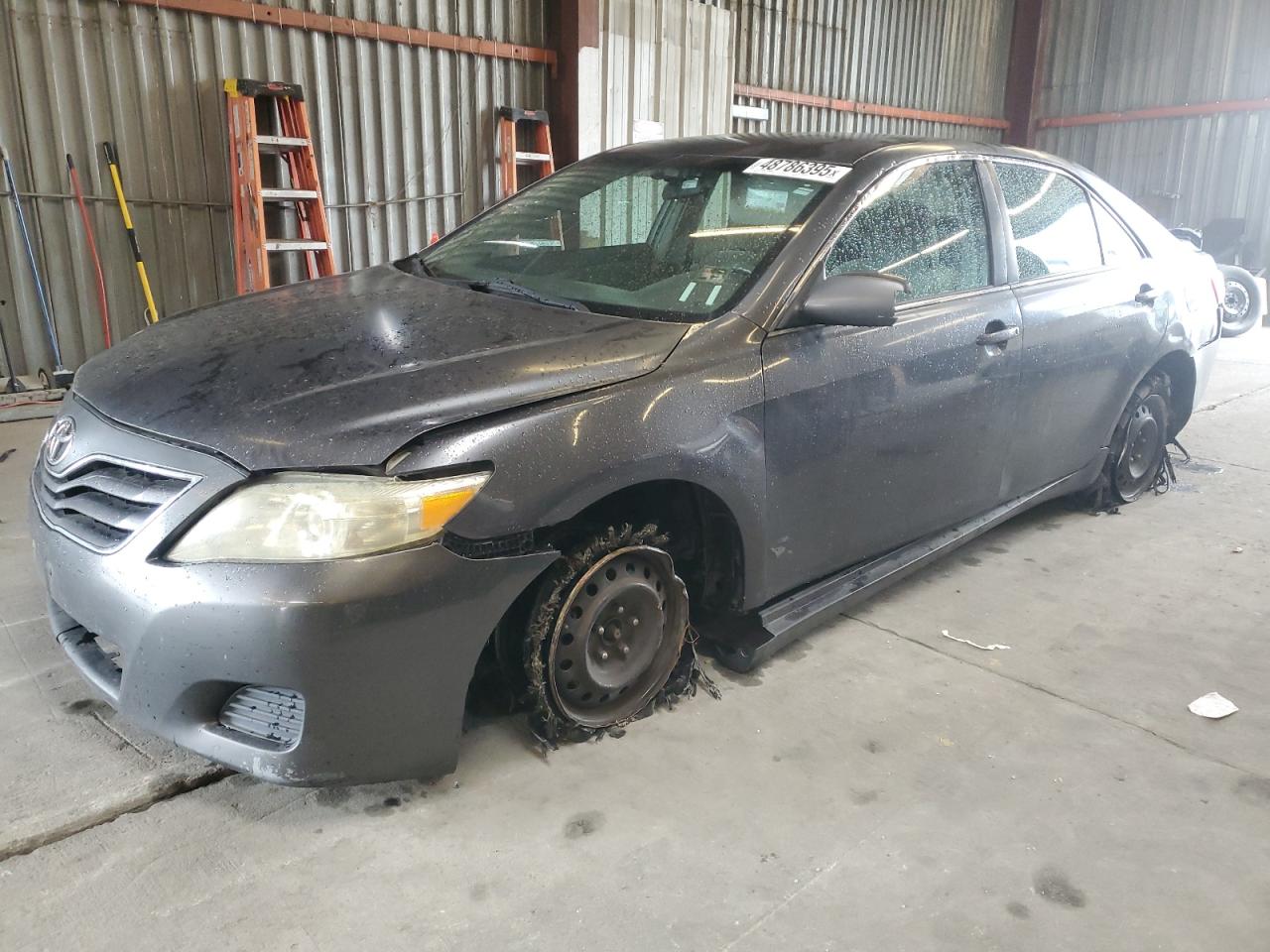 TOYOTA CAMRY BASE