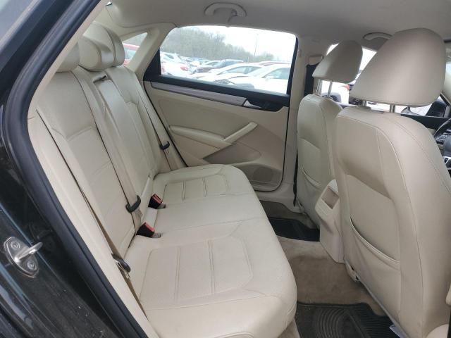 2015 VOLKSWAGEN PASSAT S - 1VWAT7A30FC073578