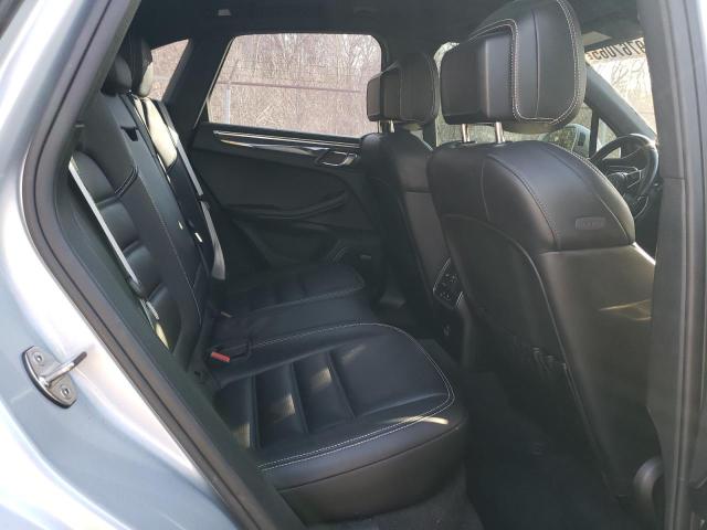 2017 PORSCHE MACAN GTS WP1AG2A50HLB56392