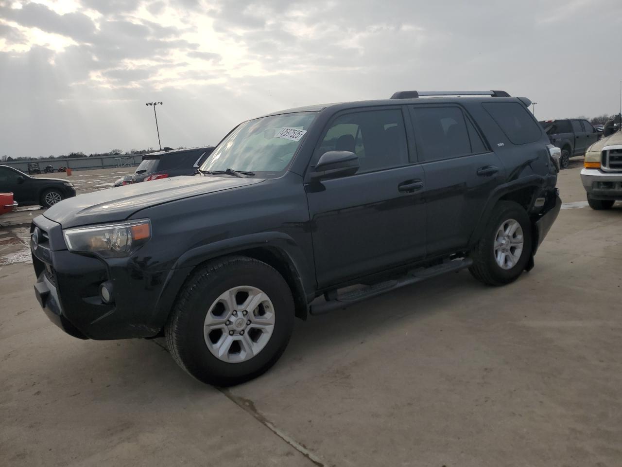 TOYOTA 4RUNNER SR5