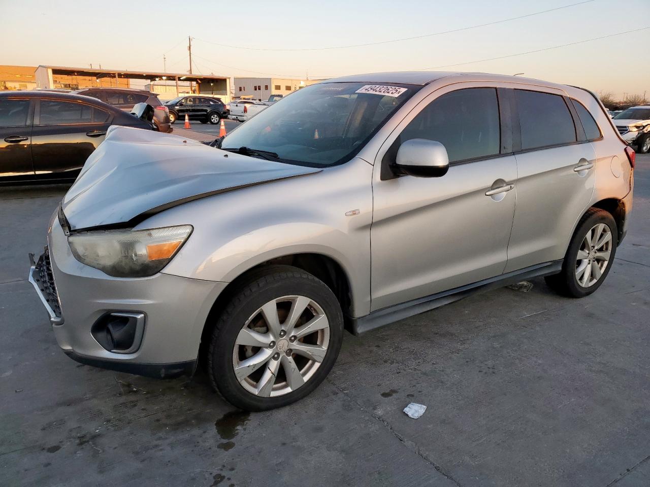 MITSUBISHI OUTLANDER ES