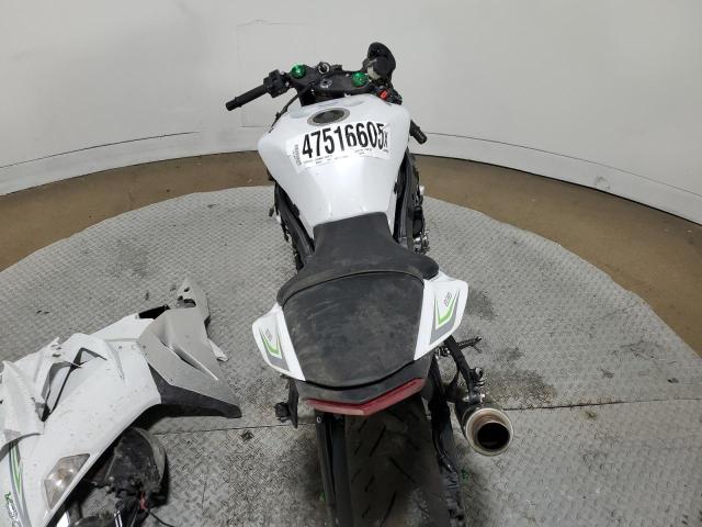 2017 KAWASAKI ZX636 E JKBZXJE19HA025162