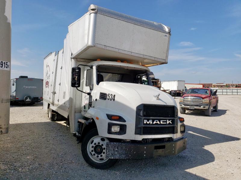 MACK MD 2022 white  diesel 1M2MDBAAXNS004086 photo #1