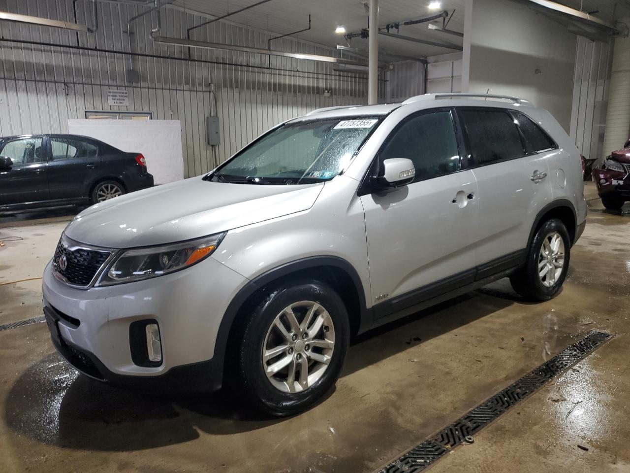 KIA SORENTO LX