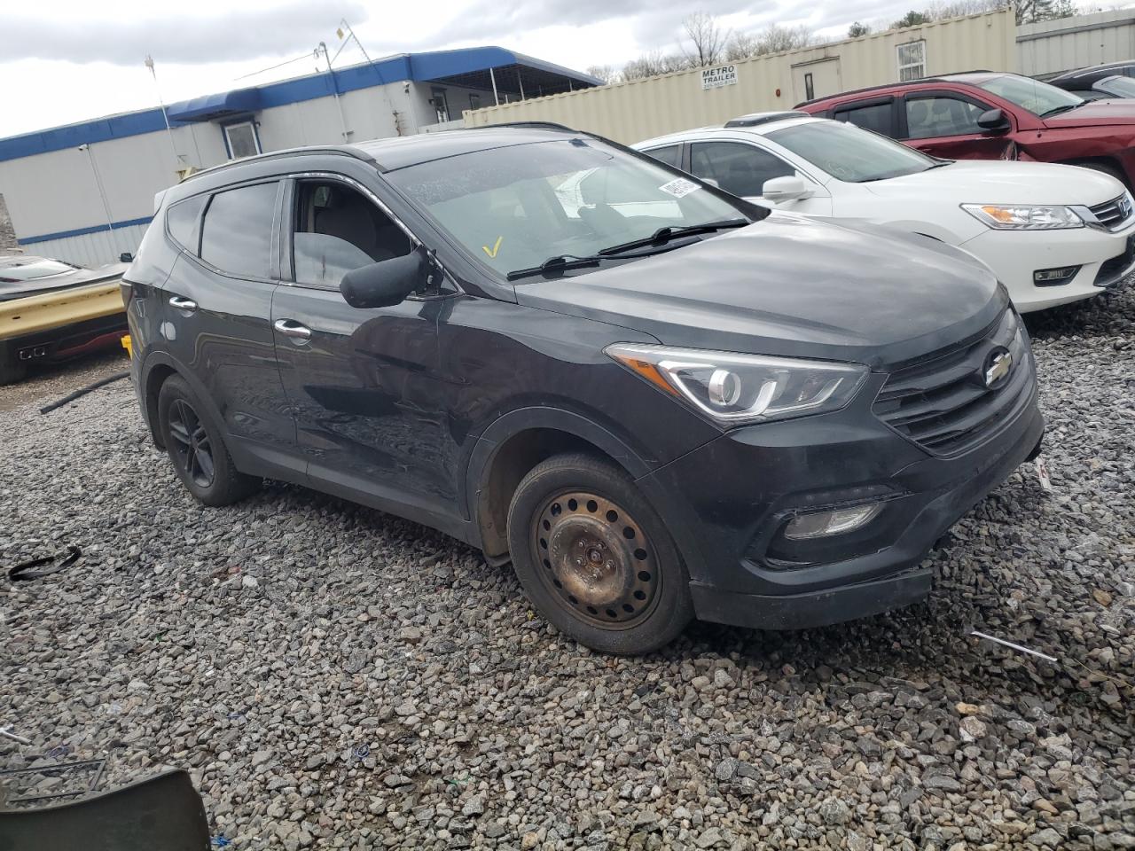 Lot #3203779929 2017 HYUNDAI SANTA FE S