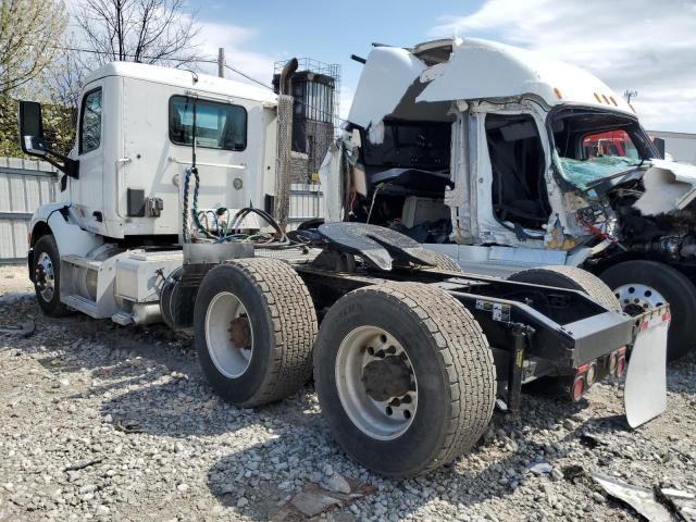 PETERBILT 579 2017 white tractor diesel 1XPBDP9X0HD359809 photo #4