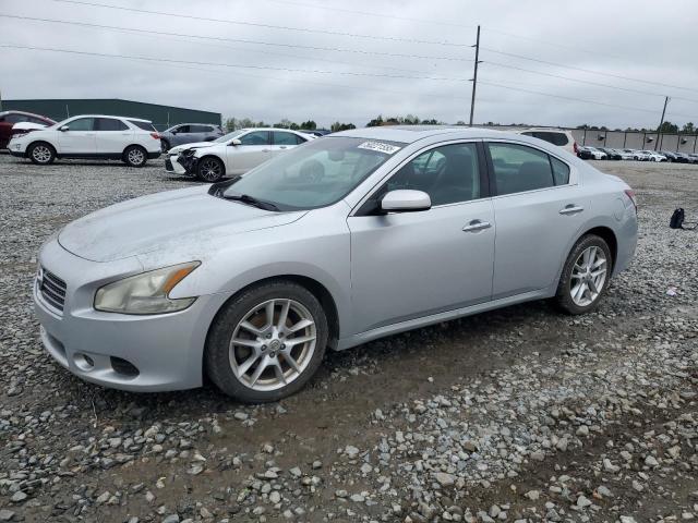 NISSAN MAXIMA S
