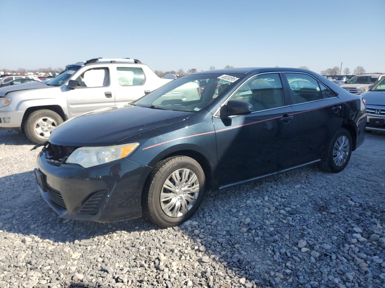 TOYOTA CAMRY BASE