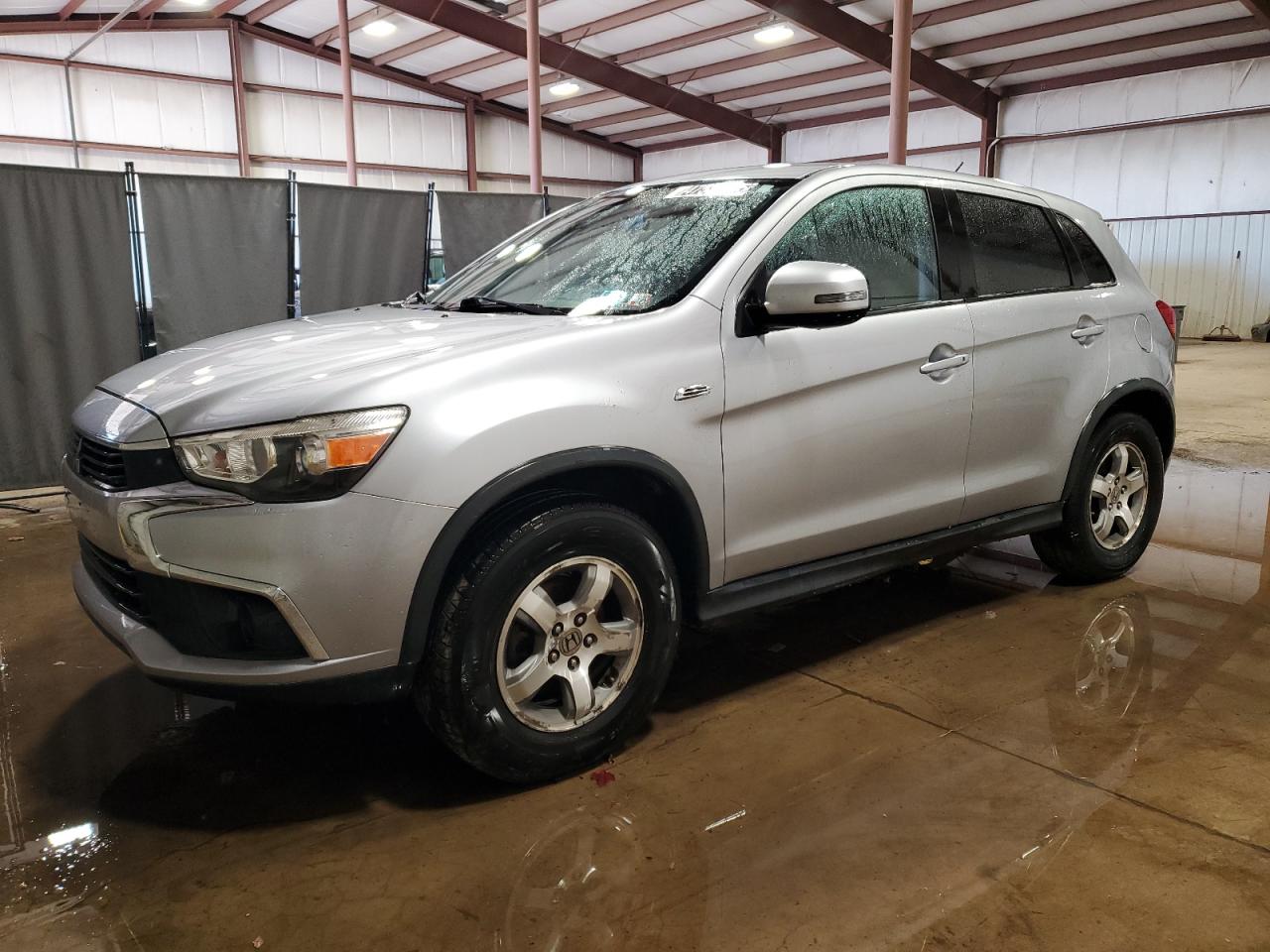 MITSUBISHI OUTLANDER ES