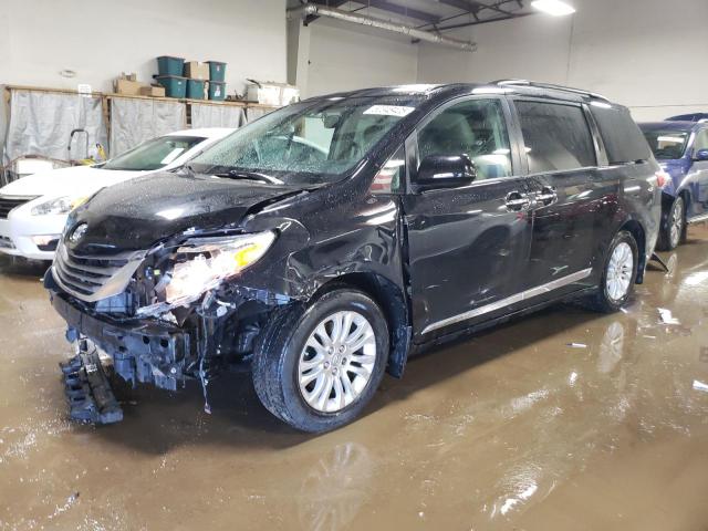 TOYOTA SIENNA XLE