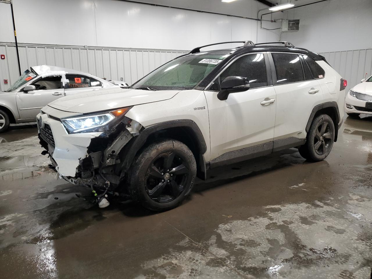 TOYOTA RAV4 XSE
