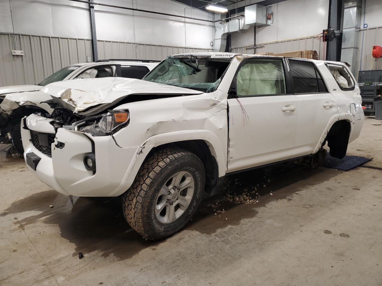 TOYOTA 4RUNNER SR5/SR5 PREMIUM