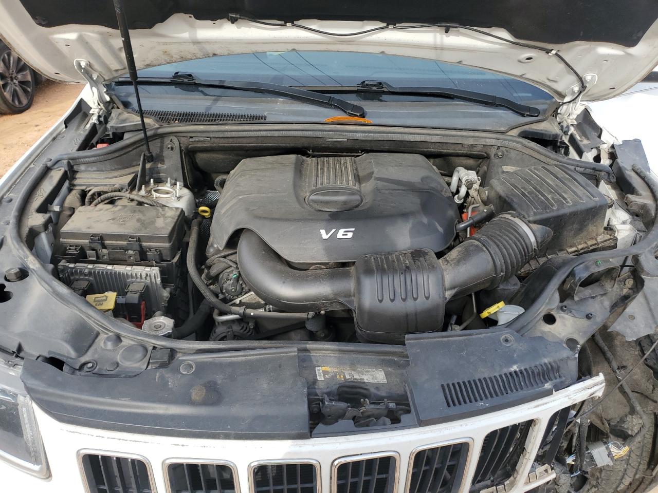 JEEP GRAND CHEROKEE LAREDO