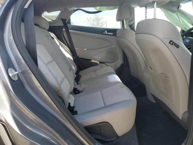 2017 HYUNDAI TUCSON SE KM8J23A46HU262008