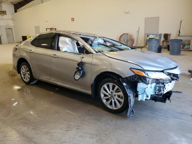 Vin: 4t1c11ak0ru911611, lot: 49088535, toyota camry le 20244