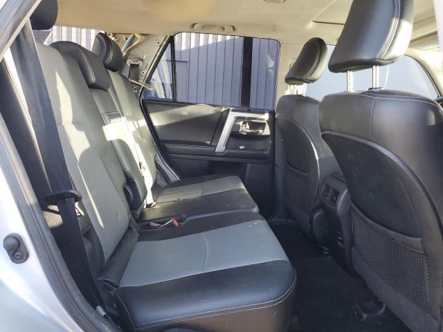 2015 TOYOTA 4RUNNER SR - JTEBU5JR7F5219102