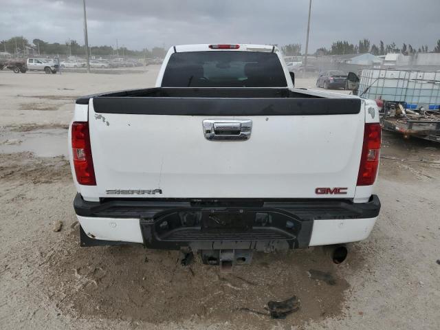 2011 GMC SIERRA - 1GT426C87BF152261