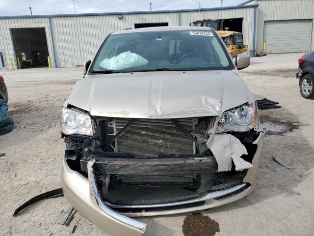 2016 CHRYSLER TOWN & COU - 2C4RC1BG1GR110764